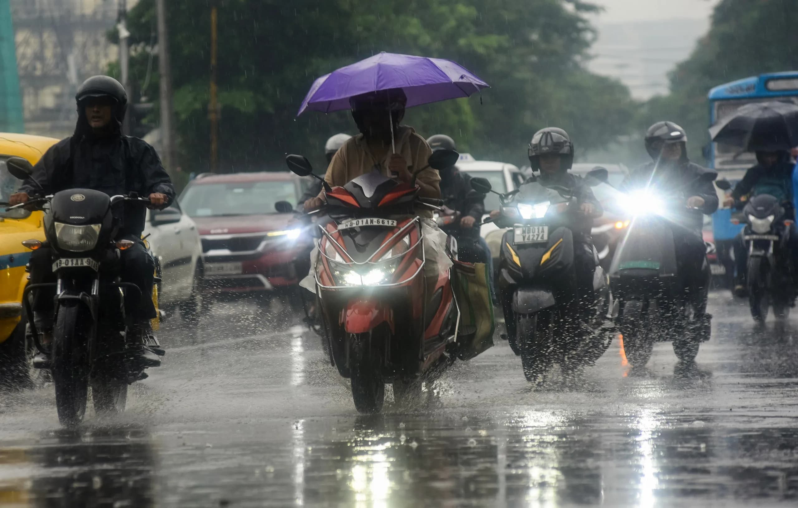 Will Kolkata see heavy rain again? Fresh cyclonic system forms over Bay of Bengal