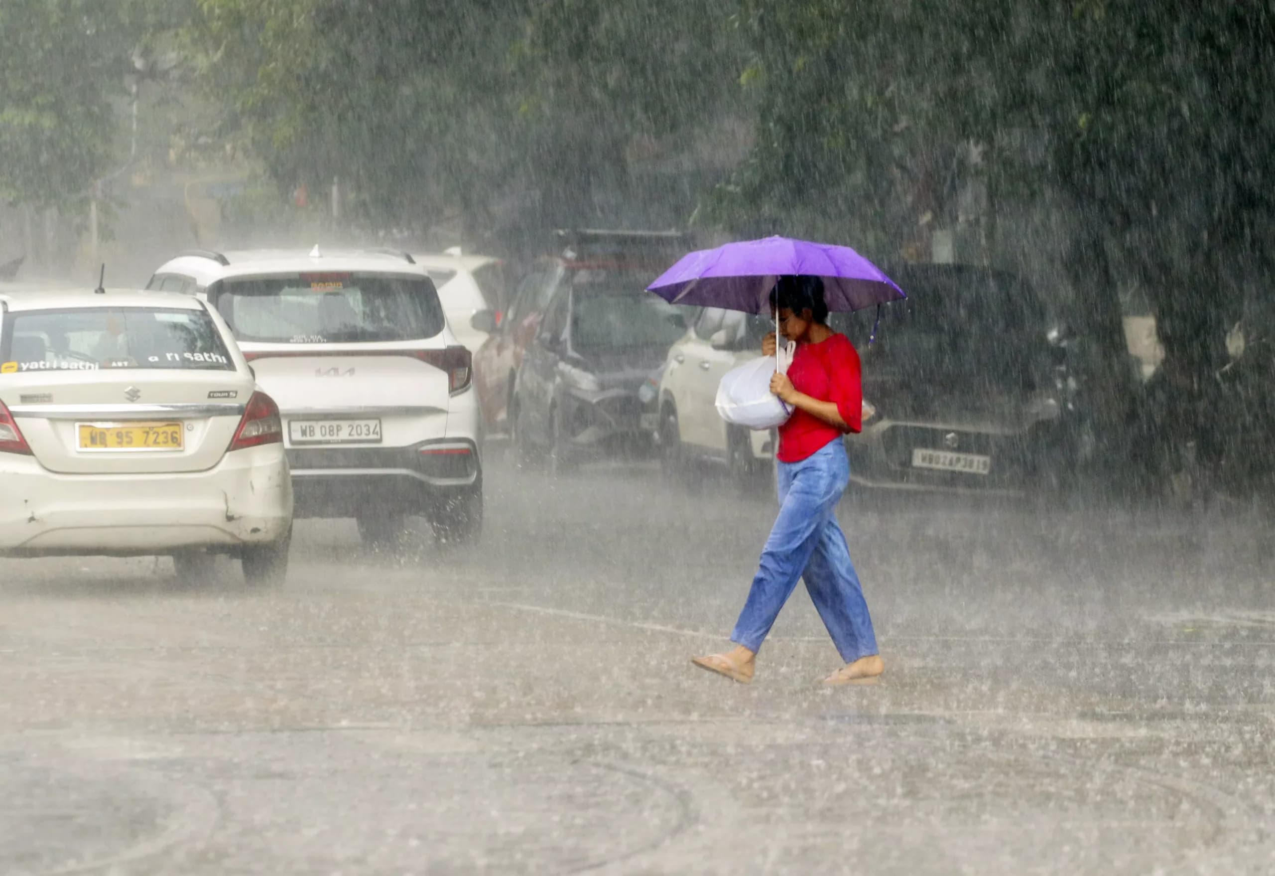 Kolkata rain alert: Will thunderstorms continue despite low pressure moving west?