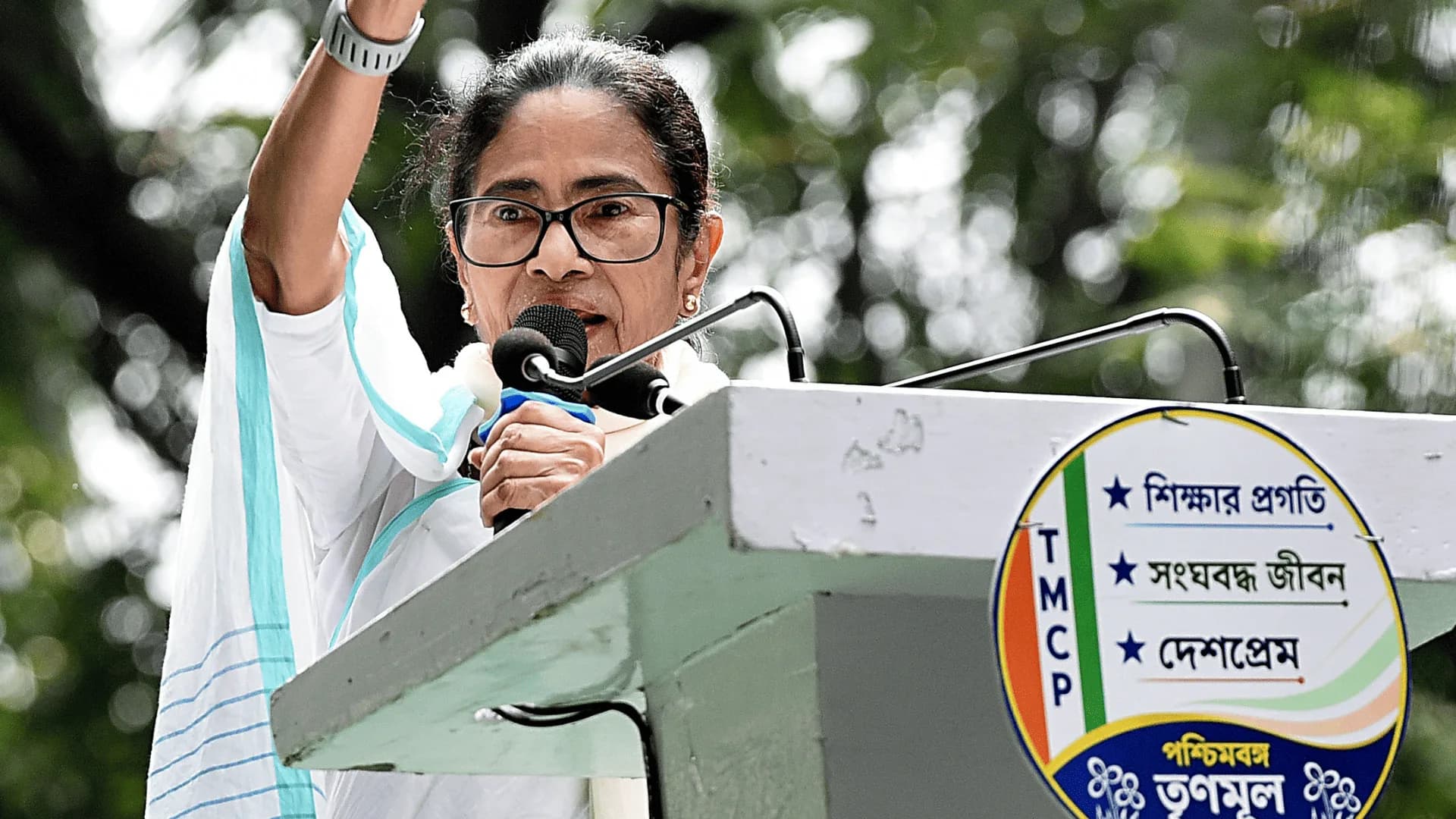Why Kolkata Police filed an FIR against Mamata Banerjee? Exploring