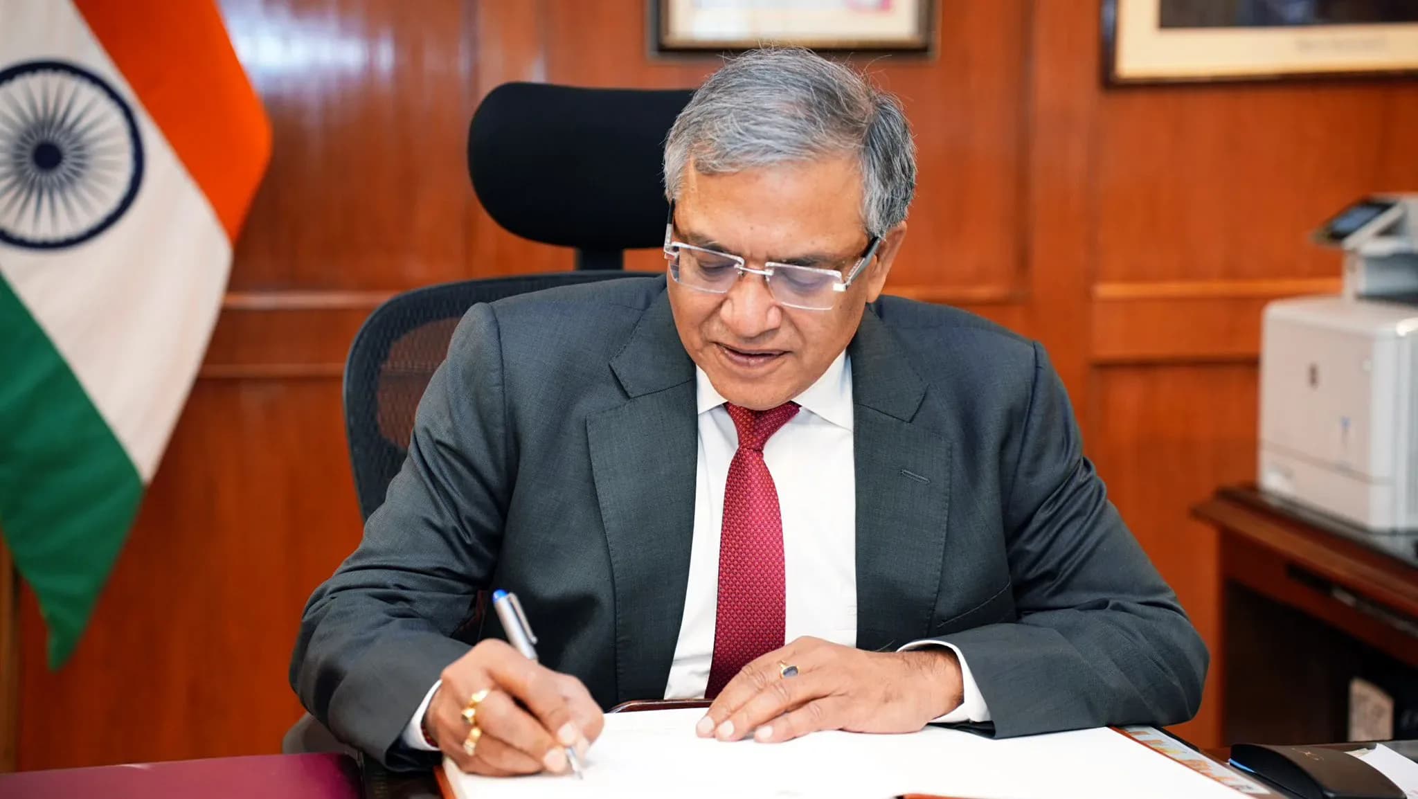 What happens if Gyanesh Kumar resigns as Chief Election Commissioner?